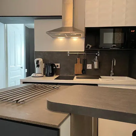 St Jacques Apartment *